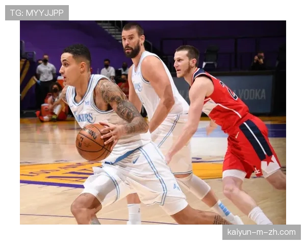 奇才重建困境:弗拉格适应NBA节奏与球队防守体系构建 奇才重建困境:弗拉格适应NBA节奏与球队防守体系构建